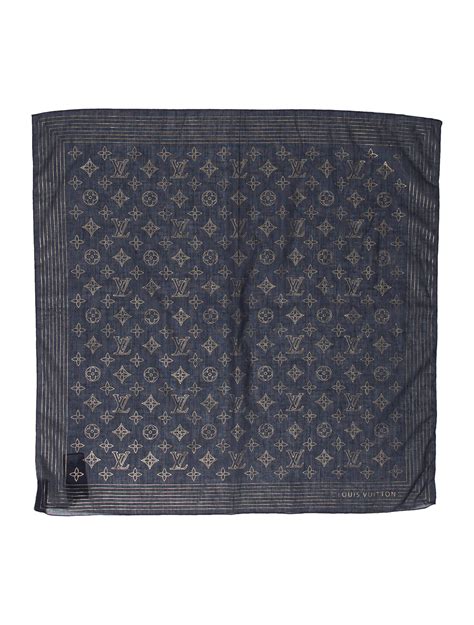 louis vuitton pocket square men.